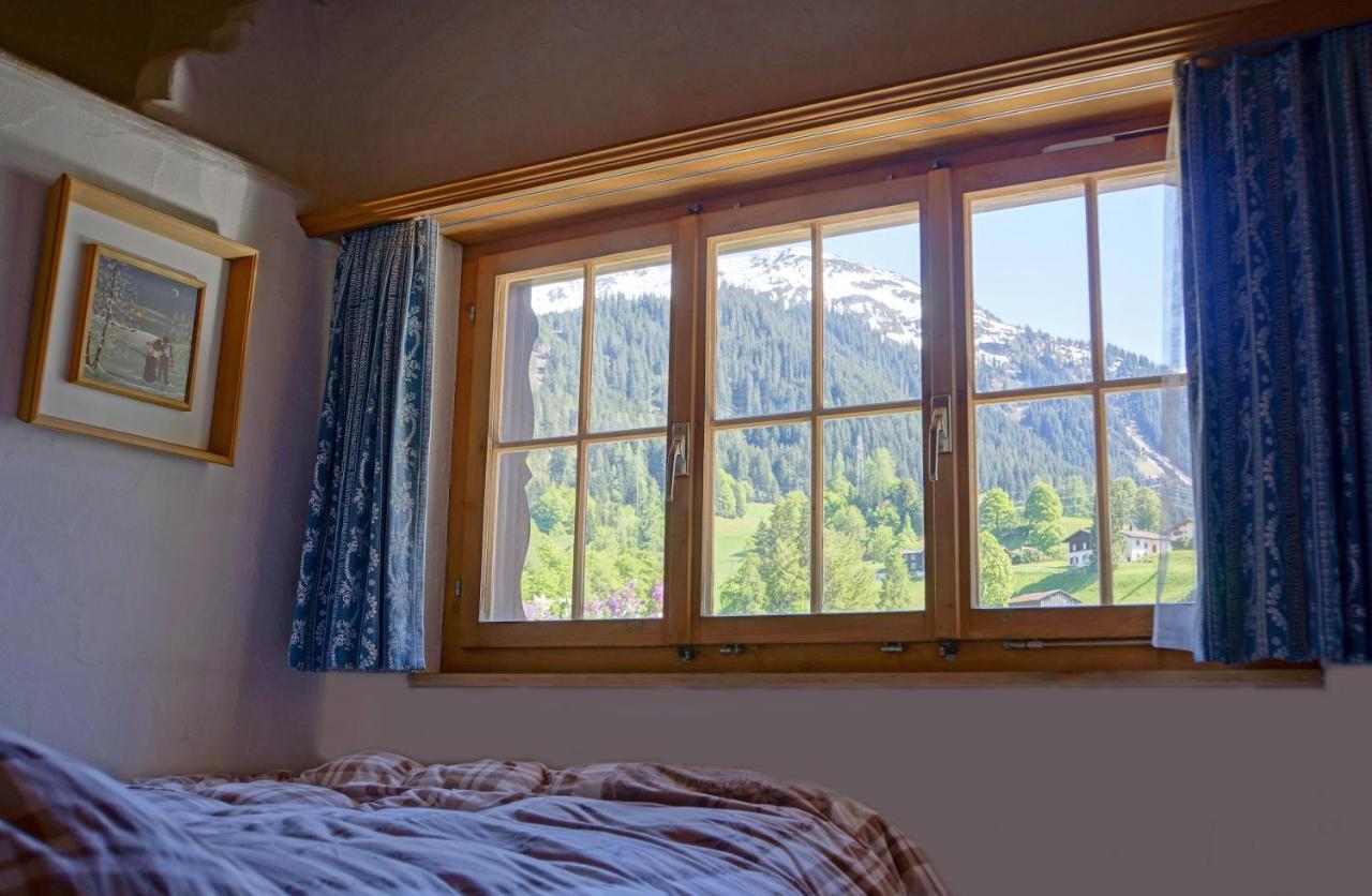 Studio In Klosters Bed and Breakfast Exterior foto